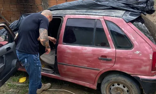 
          Imagem ilustrativa da imagem Polícia prende homem acusado de matar o próprio irmão no ES
          