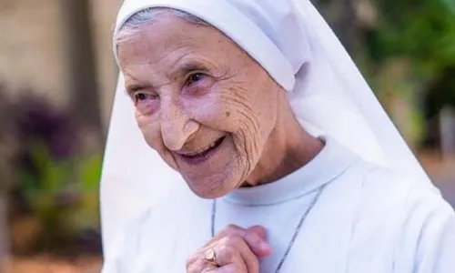 
          Imagem ilustrativa da imagem “Presenciei a chegada de novas doenças”, diz freira
          