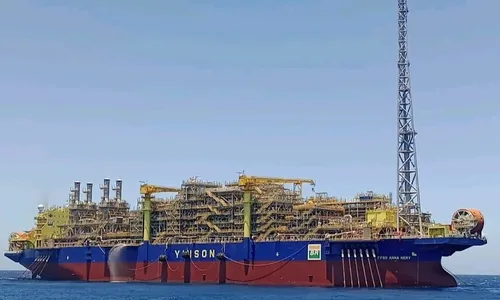 
          Imagem ilustrativa da imagem Presidente da Petrobras anuncia investimento bilionário no Estado
          