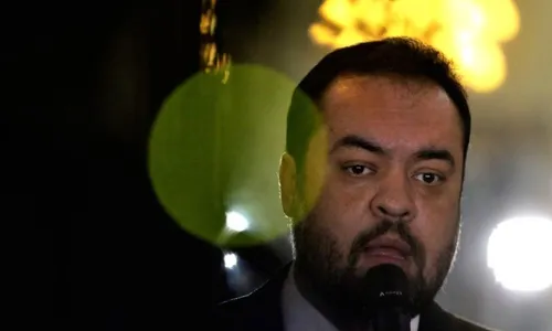 
          Imagem ilustrativa da imagem Presos por ataques a ônibus no RJ vão responder por terrorismo, diz governador
          