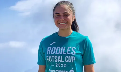 
          Imagem ilustrativa da imagem Quem era a goleira brasileira que morreu e causou comoção na Espanha
          