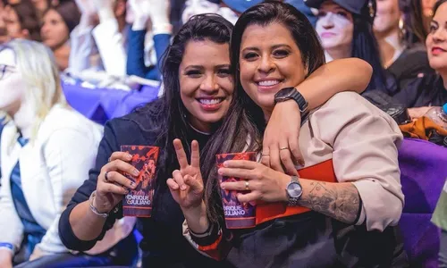 
          Imagem ilustrativa da imagem Rayane & Rafaela: Dupla mineira agitará o verão capixaba na Multiplace Mais
          