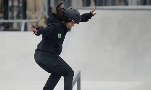 
          Imagem ilustrativa da imagem Rayssa Leal avança à final do Mundial de Street
          