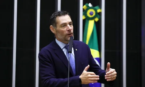 
          Imagem ilustrativa da imagem Reuniões com aeroportuários para evitar greve de fim de ano
          