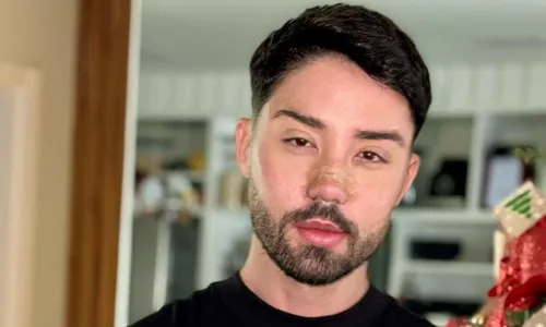 
          Imagem ilustrativa da imagem Rico Melquíades, campeão de A Fazenda 13, é internado às pressas
          