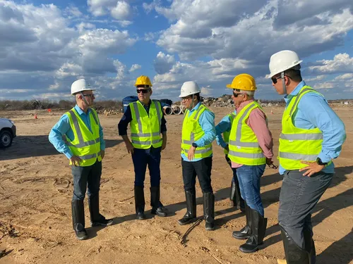 
          Imagem ilustrativa da imagem Salgueiro (PE) terá novo parque de energia solar de R$ 196 milhões
          