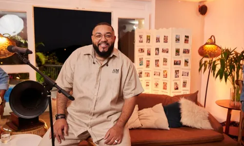 
          Imagem ilustrativa da imagem Samba romântico de Tiee em Vitória neste sábado
          