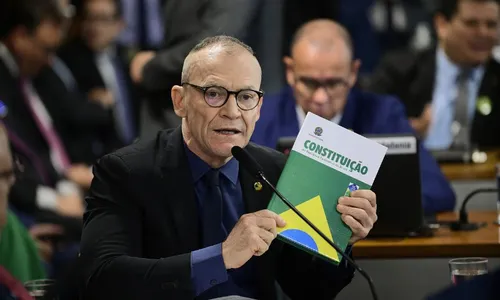 
          Imagem ilustrativa da imagem Senador capixaba é cotado em Ministério
          