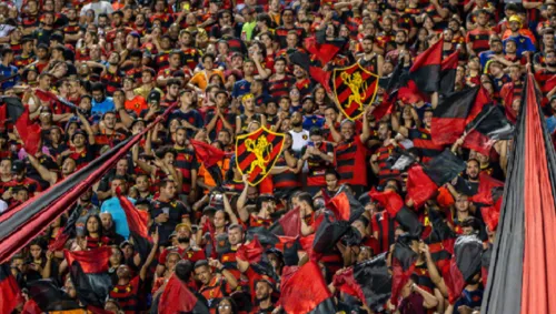 
          Imagem ilustrativa da imagem Série B: Sport vence a Chapecoense e assume vice-liderança
          