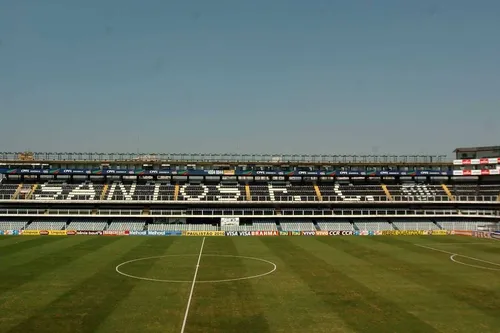 
          Imagem ilustrativa da imagem Sob tensão, Santos escolhe presidente em pleito com cinco candidatos
          