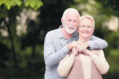 
          Imagem ilustrativa da imagem Sorriso mais bonito na maturidade
          