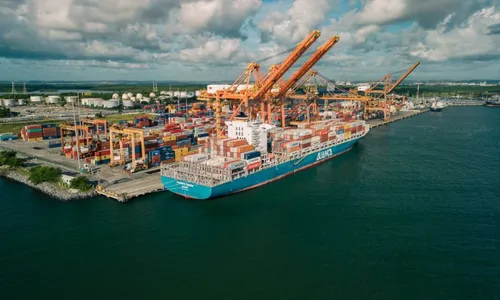 
          Imagem ilustrativa da imagem Suape completa 45 anos com expectativa de gerar pelo menos 16 mil empregos
          