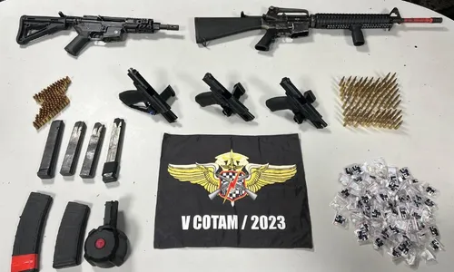 
          Imagem ilustrativa da imagem Suspeito de gerenciar tráfico de drogas no Bairro da Penha é preso pela PM
          