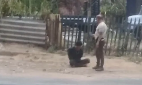 
          Imagem ilustrativa da imagem Suspeito é preso após assaltar adolescentes e ser flagrado por policiais civis
          