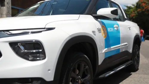 
          Imagem ilustrativa da imagem Táxis estão autorizados a cobrar bandeira 2 durante o mês de dezembro
          