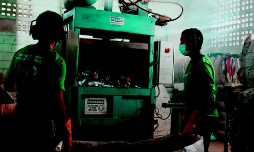 
          Imagem ilustrativa da imagem Tecnologia desenvolvida no ES promete reduzir o volume de minério lançado no ar
          