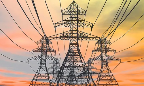 
          Imagem ilustrativa da imagem Tempestade deixa 2,1 milhões sem luz em SP; previsão de normalização é para terça
          