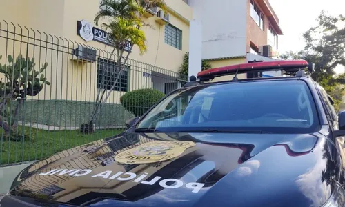 
          Imagem ilustrativa da imagem Tenente da Marinha é preso suspeito de ato sexual dentro de boate em Vitória
          