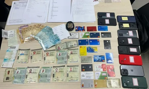 
          Imagem ilustrativa da imagem Trio suspeito de fazer empréstimos em nome de servidores são presos em Vila Velha
          