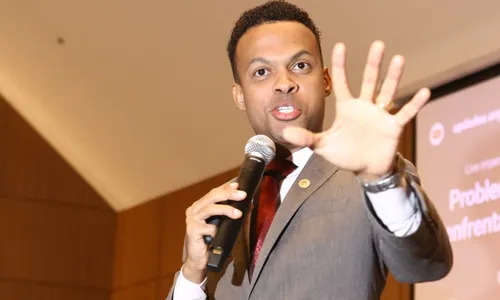 
          Imagem ilustrativa da imagem Uso de dados da futura geração preocupa mãe
          