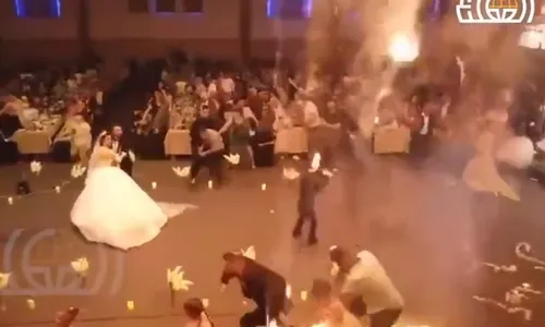 
          Imagem ilustrativa da imagem VÍDEO | Imagens mostram início de incêndio que matou ao menos 100 no Iraque
          