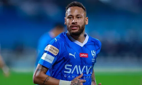 
          Imagem ilustrativa da imagem VÍDEO | Neymar perde 2º pênalti seguido na temporada, mas Al-Hilal segue líder
          