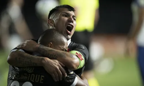 
          Imagem ilustrativa da imagem Vasco respira e sonha
          