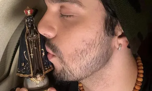 
          Imagem ilustrativa da imagem Veja os famosos que são devotos de Nossa Senhora Aparecida
          