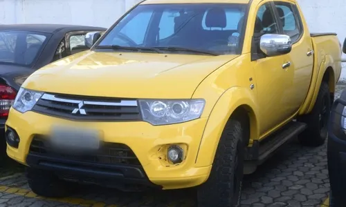 
          Imagem ilustrativa da imagem Vigaristas têm vida de ostentação e luxo após dar prejuízo a idosos
          