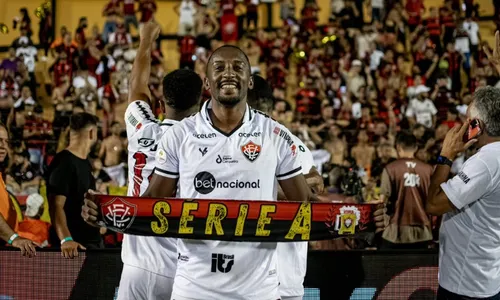 
          Imagem ilustrativa da imagem Vitória é campeão da Série B e volta à elite do Brasileirão após cinco anos
          