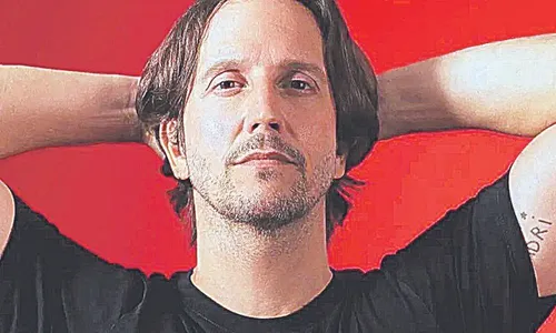 
          Imagem ilustrativa da imagem Vladimir Brichta: “Quem acha que sabe tudo é chatérrimo”
          