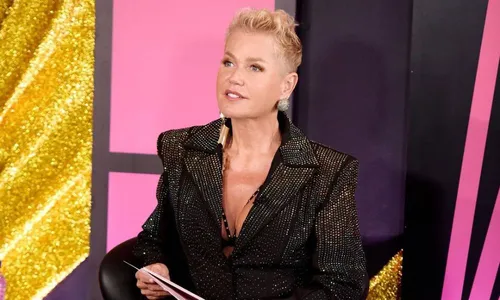 
          Imagem ilustrativa da imagem Xuxa chora e pede desculpas "às crianças traumatizadas" pelas coisas que fez
          