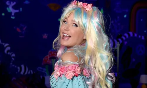 
          Imagem ilustrativa da imagem Xuxa volta às telonas e vira fada em comédia
          