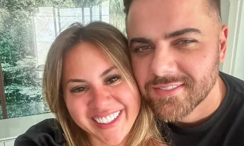 
          Imagem ilustrativa da imagem Zé Neto: esposa conta que fez primeiros socorros no sertanejo após acidente
          