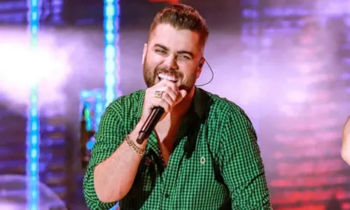 
          Imagem ilustrativa da imagem Zé Neto recebe alta da UTI após acidente grave
          