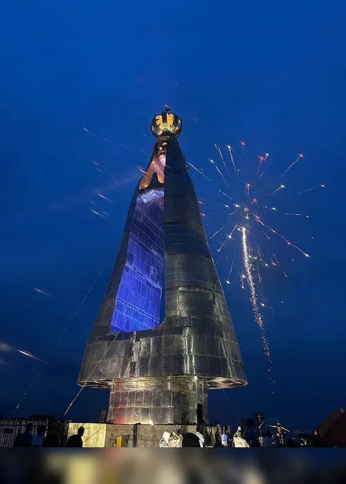 Imagem ilustrativa da imagem Artista que construiu Nossa Senhora gigante em Aparecida quer fazer braços de Deus