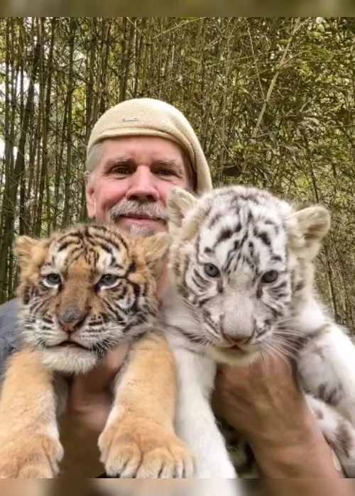 Imagem ilustrativa da imagem Dono de zoológico de 'A Máfia dos Tigres' se declara culpado por tráfico de animais