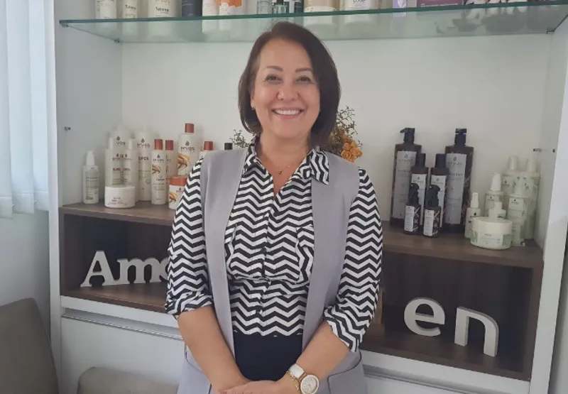 Zilma Bauer, da Ervas Naturais, produz  190 produtos para cabelo e os vende para o Espírito Santo e  Norte do País