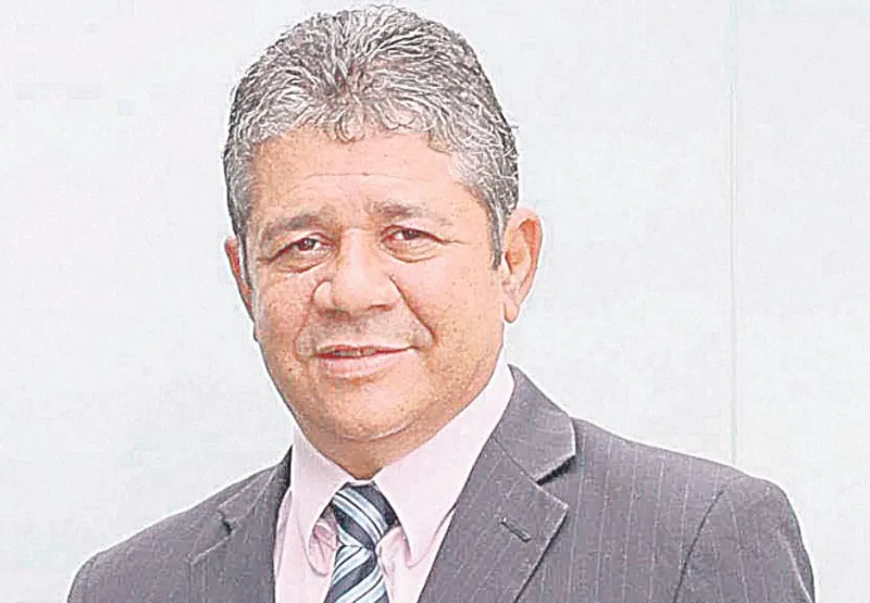 Helder Catarino da Silva Tavares é analista em Gestão Pública