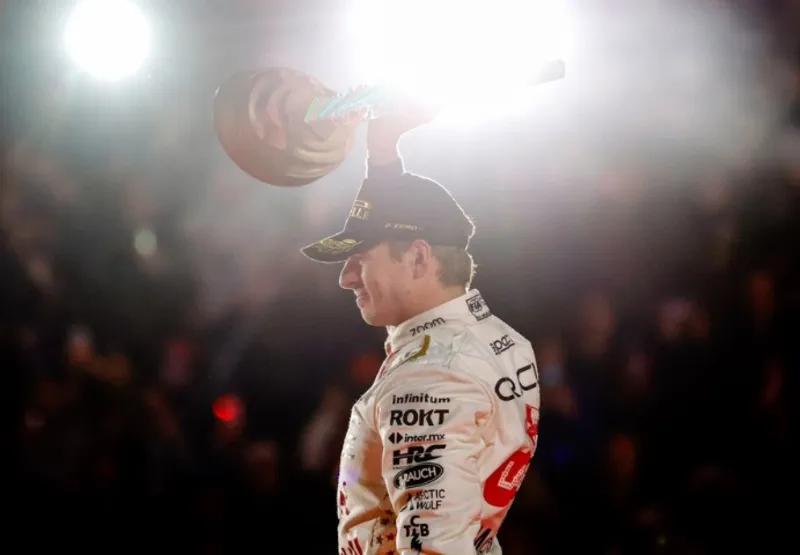 Max Verstappen chega à sua 53ª vitória na F1