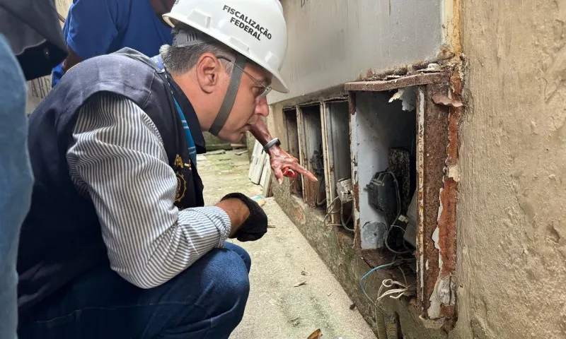 Imagem ilustrativa da imagem Condomínio onde vigilante morreu eletrocutado em Vila Velha é autuado pelo Crea