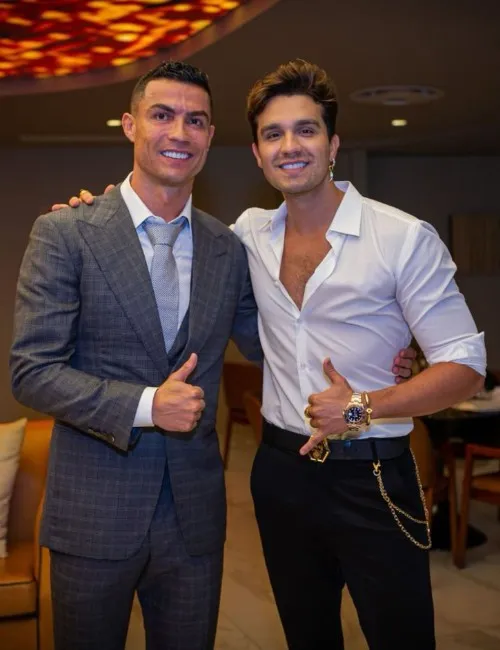 Imagem ilustrativa da imagem Cristiano Ronaldo dá Rolex de presente para Luan Santana