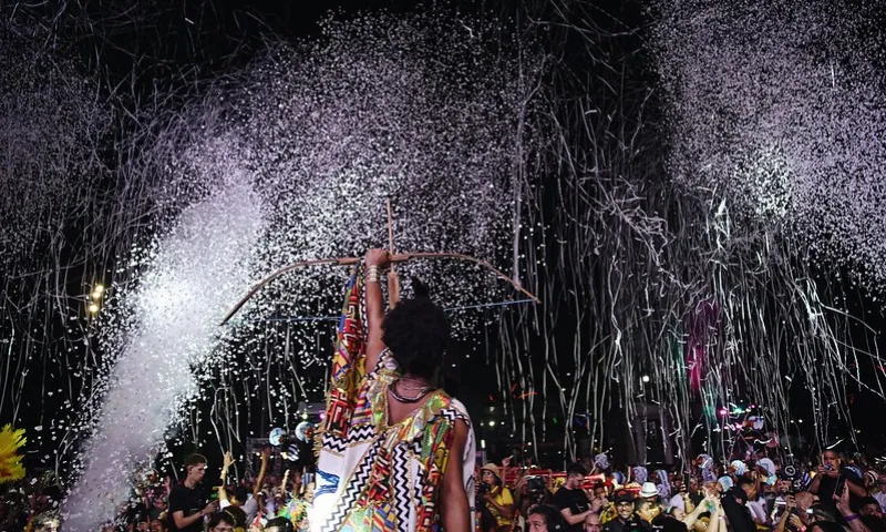 Imagem ilustrativa da imagem Depois de levar Chico Science ao Marco Zero, Recife terá show de drones no céu