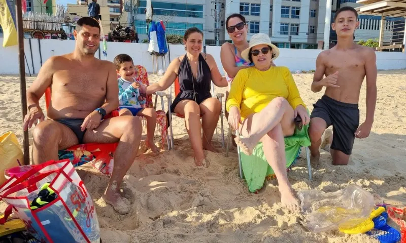 Imagem ilustrativa da imagem Famílias começam a chegar em Guarapari para curtir as férias