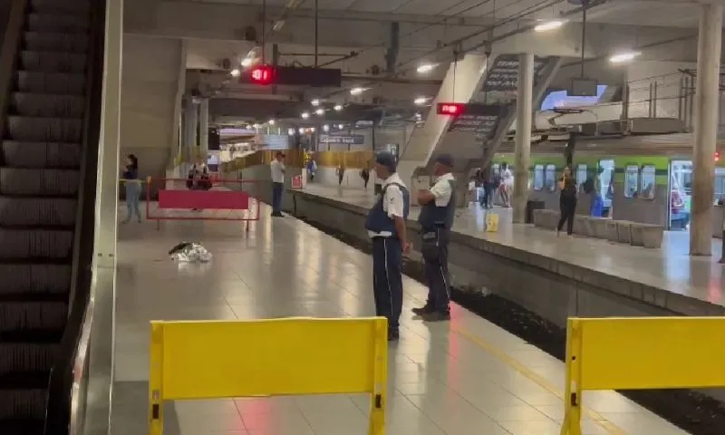 Imagem ilustrativa da imagem Idoso perde a vida após incidente em escada rolante no Metrô do Recife