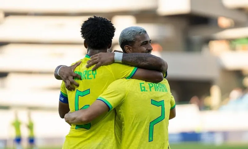 Imagem ilustrativa da imagem Jogadores celebram classificação antecipada do Brasil a final do Pré-Olímpico