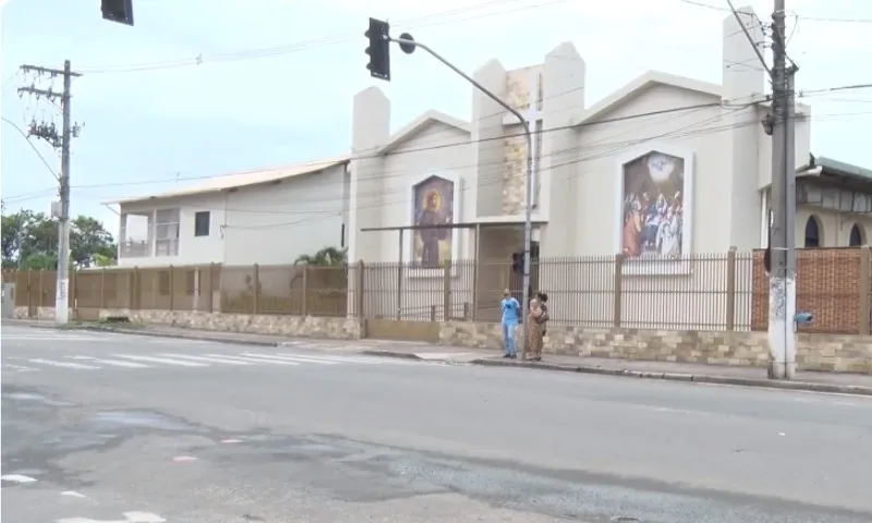 Imagem ilustrativa da imagem Morador em situação de rua morre ao ser baleado na cabeça em frente a igreja no ES