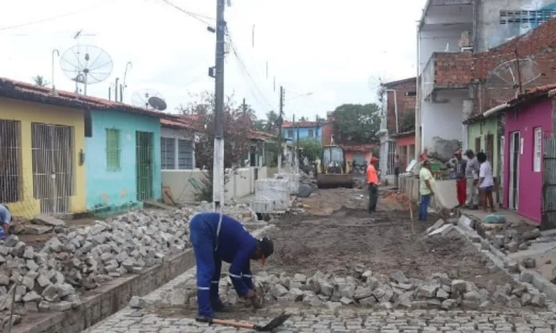 Imagem ilustrativa da imagem Pernambuco avança em saneamento, mas quase 50% da população ainda está sem rede