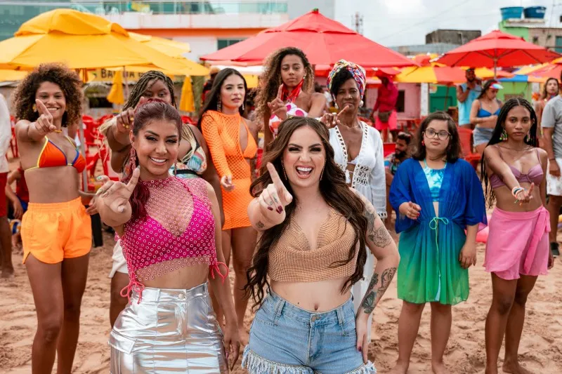 Imagem ilustrativa da imagem Priscila Senna e Raphaela Santos promovem o “Manual de Como não ser um Babaca”