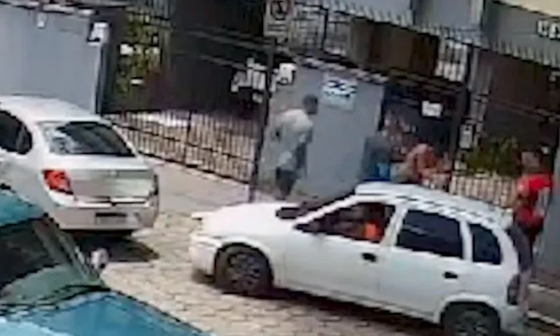 Imagem ilustrativa da imagem Suspeito finge buscar emprego, rouba bicicleta e é agredido em Jardim Camburi